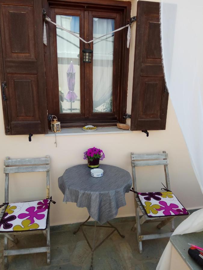 Ferienwohnung Simple And Special Ermoupoli Exterior foto