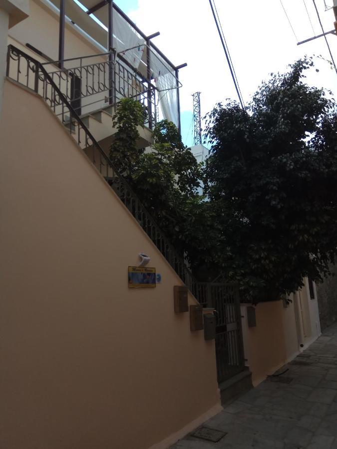 Ferienwohnung Simple And Special Ermoupoli Exterior foto